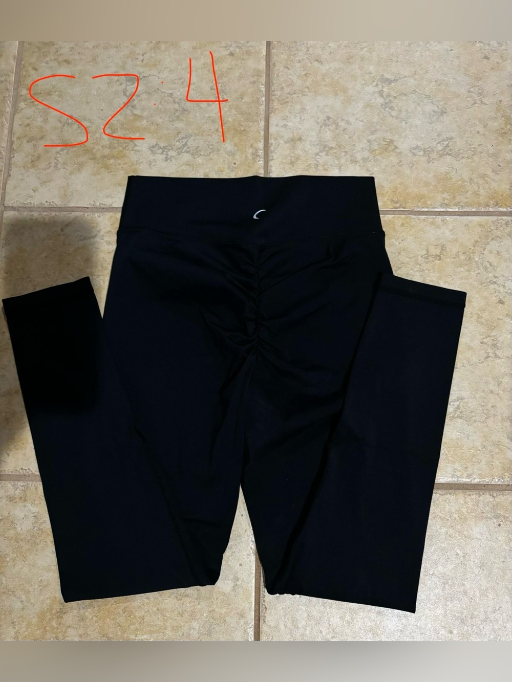 Zyia High-Waist Black Scrunch Back Leggings